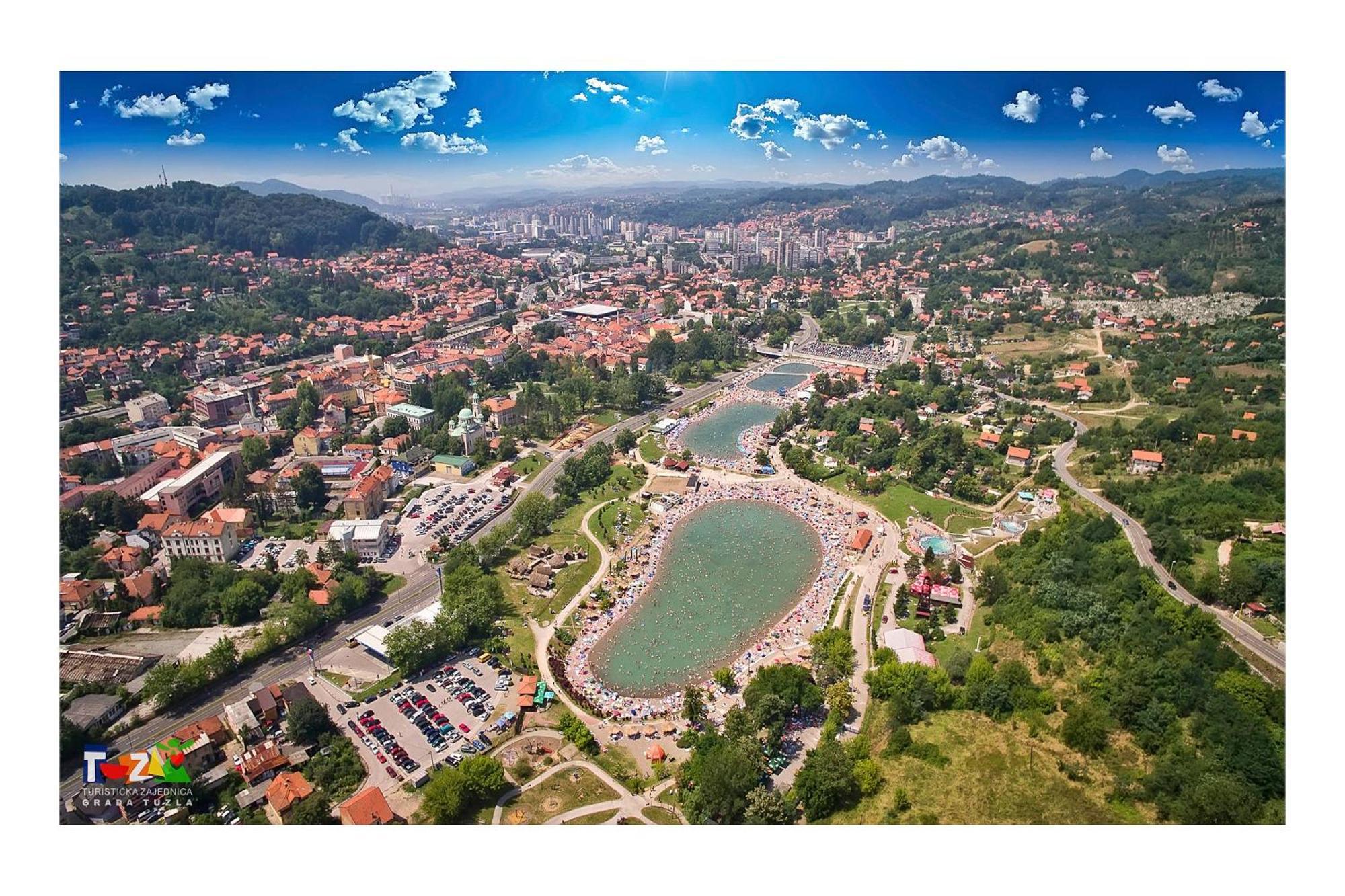 Park Lake Suite Tuzla Exterior photo